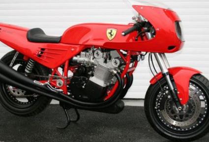 مزاد علني على دراجة فيراري 900 